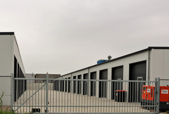 Bedrijfsverzamelgebouw CNB - bedrijfspand